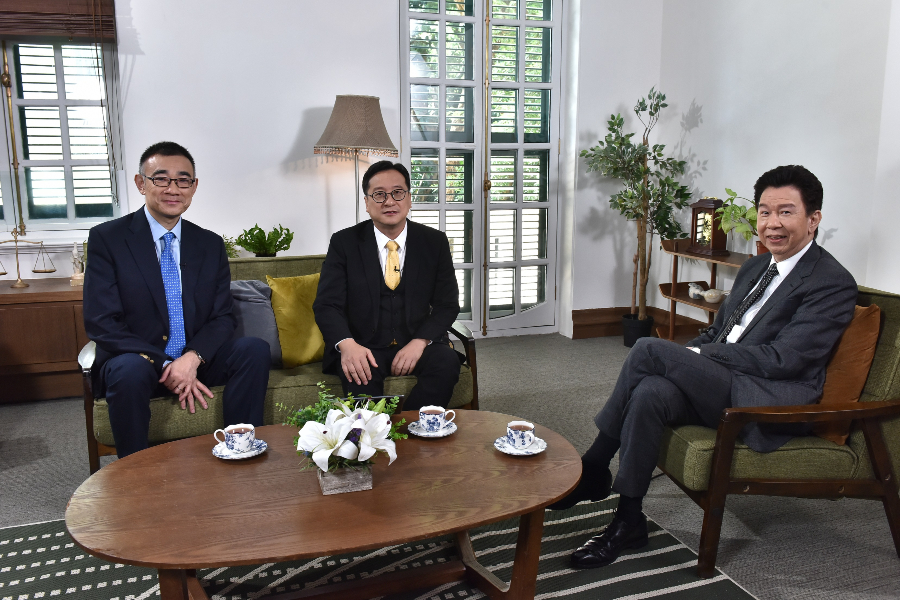 Guest: Mr Hung Wan-shun, former President of the Law Society of Hong Kong Guest: Mr Hung Wan-shun, former President of the Law Society of Hong Kong