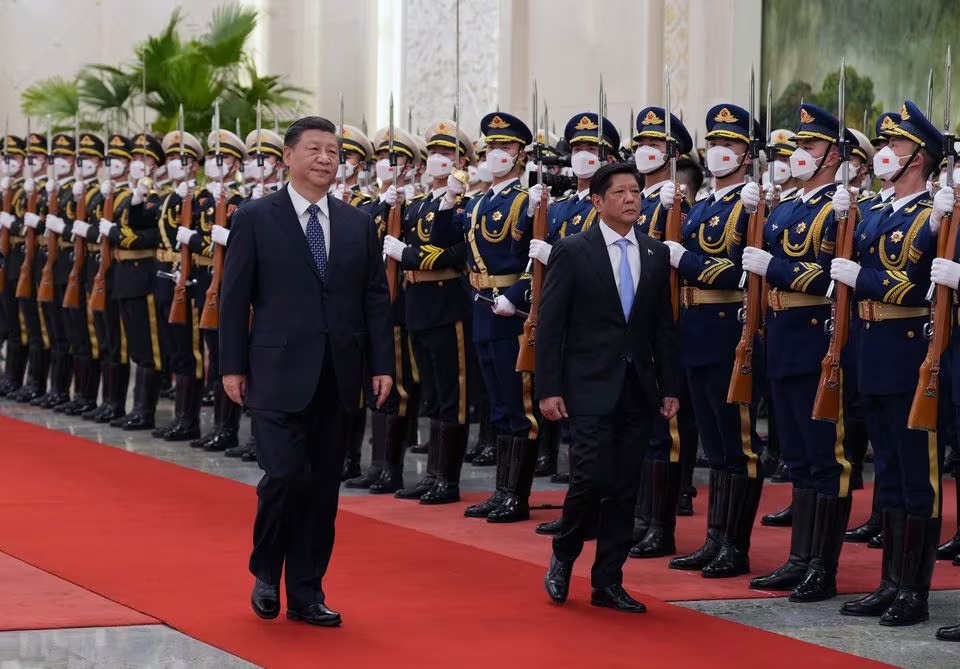 Chinese President Xi Jinping and Philippine President Ferdinand Marcos Jr review the honour guard during a welcome ceremony at the Great Hall of the People in Beijing, China January 4, 2023. cnsphoto via REUTERS/File Photo Chinese President Xi Jinping and Philippine President Ferdinand Marcos Jr review the honour guard during a welcome ceremony at the Great Hall of the People in Beijing, China January 4, 2023. cnsphoto via REUTERS/File Photo