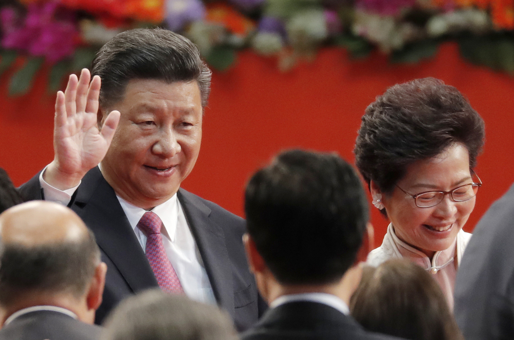 On July 1, 2017, Chinese President Xi Jinping (L) and Hong Kong's new Chief Executive Carrie Lam (R) at the Hong Kong Convention and Exhibition Centre. (AP) On July 1, 2017, Chinese President Xi Jinping (L) and Hong Kong's new Chief Executive Carrie Lam (R) at the Hong Kong Convention and Exhibition Centre. (AP)