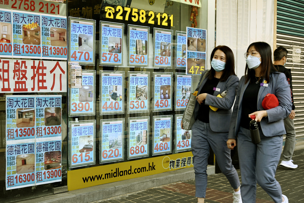 Majority of the newly built private homes – 53 percent – are in the New Territories and 41 percent in Kowloon. SING TAO Majority of the newly built private homes – 53 percent – are in the New Territories and 41 percent in Kowloon. SING TAO