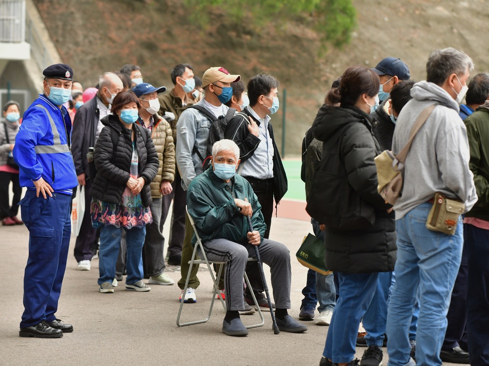 The elderly group has the lowest jab rate in Hong Kong. SING TAO The elderly group has the lowest jab rate in Hong Kong. SING TAO