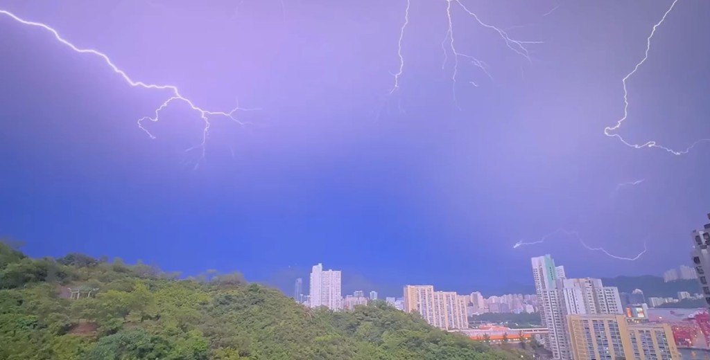 (Photo from seeing.the.unseen@Threads) (Photo from seeing.the.unseen@Threads)