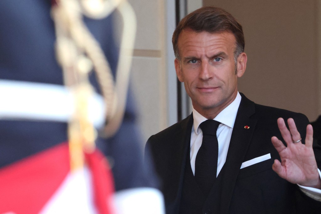 France's President Emmanuel Macron arrives to welcome Gabon's President and his wife before a State diner at the Elysee Palace in Paris on July 20, 2026. (Photo by Ludovic MARIN / AFP)