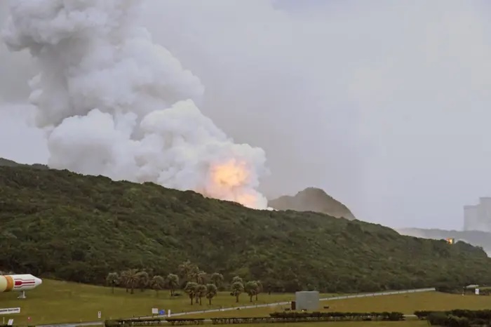 Towering flames and white fumes engulfed an Epsilon S rocket of the Japan Aerospace Exploration Agency (JAXA) during a failed combustion test in southern Japan last month. - Photo: Reuters Towering flames and white fumes engulfed an Epsilon S rocket of the Japan Aerospace Exploration Agency (JAXA) during a failed combustion test in southern Japan last month. - Photo: Reuters