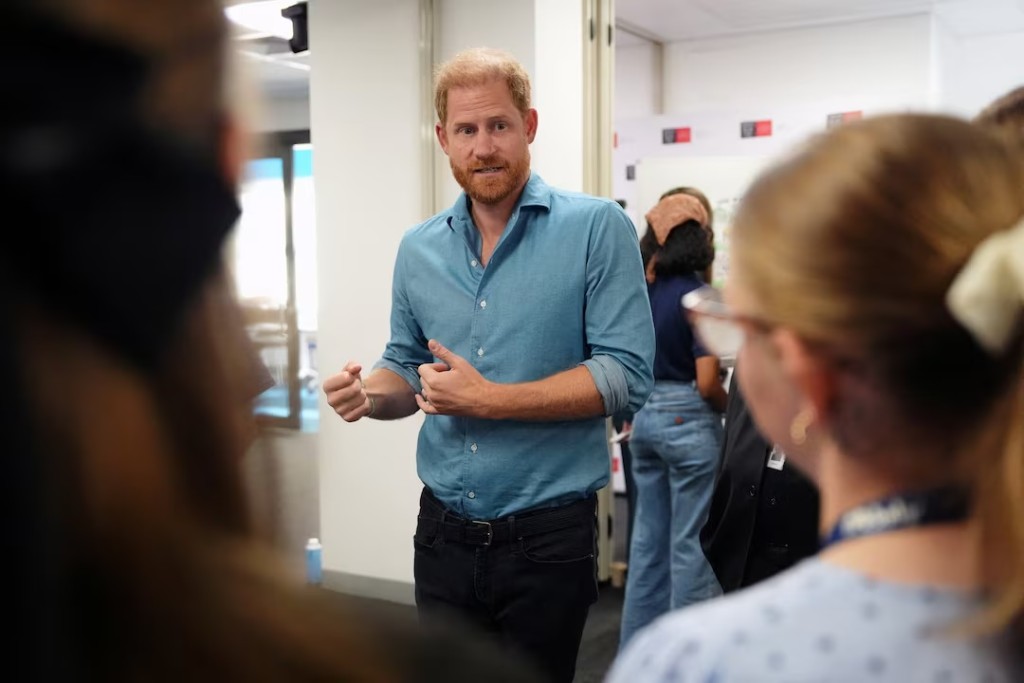 Britain's Prince Harry, the Duke of Sussex, talks to young advocates during a visit to Batyr, a mental health engagement programme, at Swinburne University of Technology in Hawthorn, Melbourne, Victoria, Australia, April 16, 2026. Jonathan Brady/Pool via Reuters