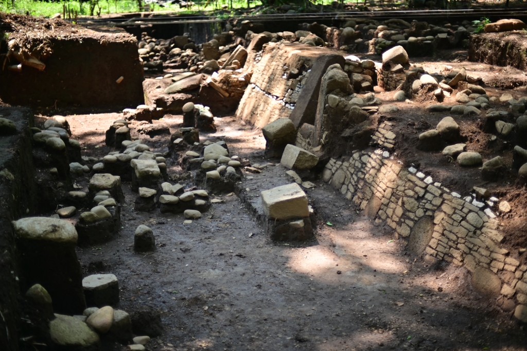 Photo by MARCO ANTONIO MARTINEZ / AFP  View of an archaeological site in Coatepec, Veracruz, Mexico, on June 18, 2026.