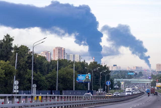 Smoke billows after Ukrainian drone attacks, according to the local authorities, in the course of the Russia-Ukraine conflict, in Podolsk, Moscow Region, Russia, July 20, 2026. REUTERS/Stringer 