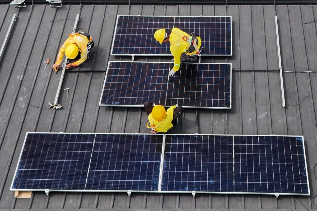 thestandard.com.hk - The Standard 英文虎報 - High bills, cheap panels drive a Philippine solar surge