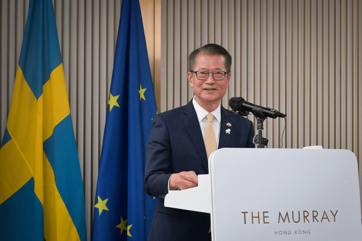 thestandard.com.hk - The Standard 英文虎報 - Hong Kong can help Swedish, European firms expand into China: Chan