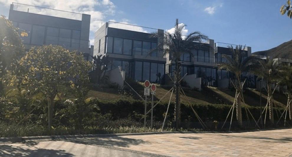 thestandard.com.hk - The Standard 英文虎報 - Il Picco sells two houses within a day for over HK$105 mn