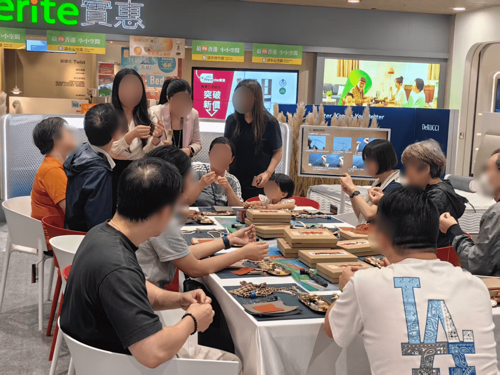 thestandard.com.hk - The Standard 英文虎報 - Immigration Department arrests four illegal workers at MegaBox bedding retailer
