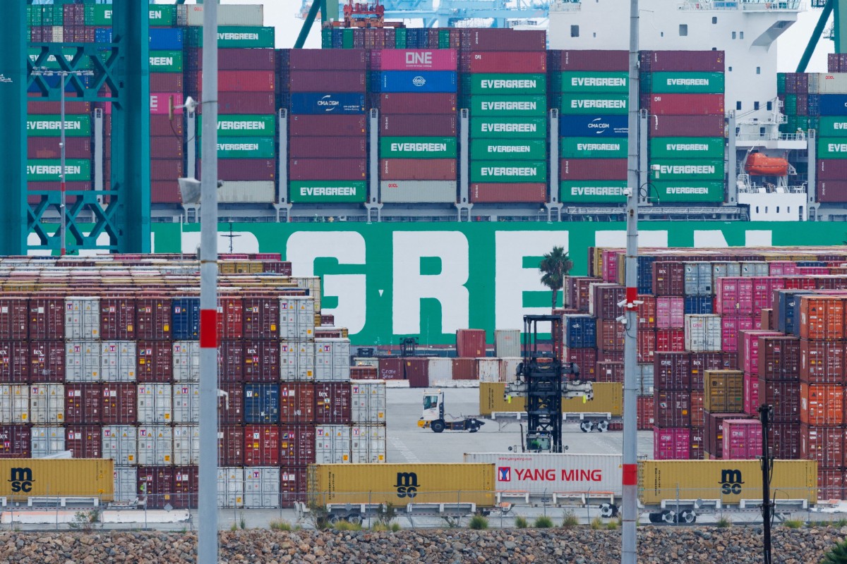 thestandard.com.hk - The Standard 英文虎報 - US goods trade deficit hits 14-month high in May as imports surge