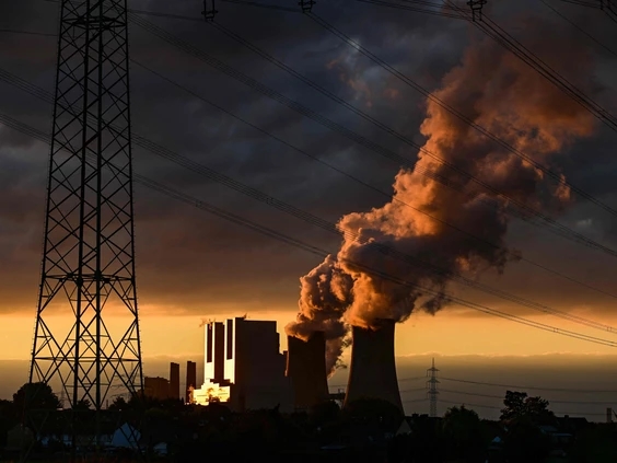 Money, lobbyists, inertia: why fossil fuels are so hard to quit
