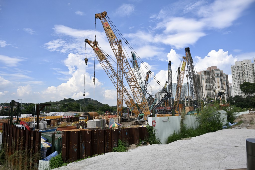 thestandard.com.hk - The Standard 英文虎報 - HK's construction output to hit $360b by 2030, but labor gaps loom in key trades