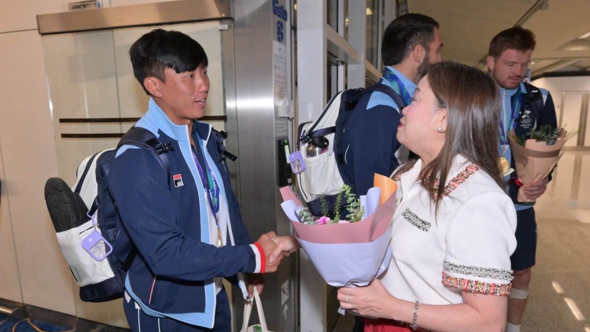thestandard.com.hk - The Standard 英文虎報 - Rosanna Law welcomes Asian Games medallists home