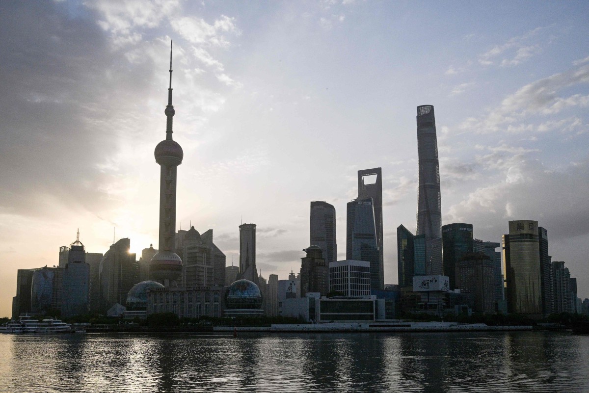 thestandard.com.hk - Effie Zhang - KKR, AEW eye deep discounts in China commercial property exit, Bloomberg reports