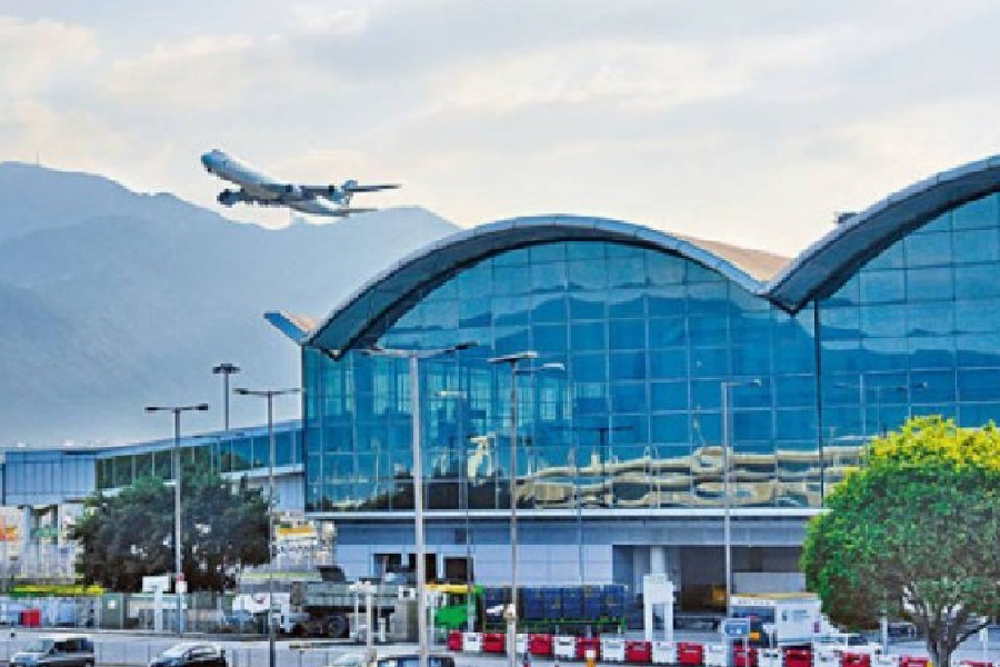 thestandard.com.hk - The Standard 英文虎報 - HKIA records strong growth in first half of 2026 as passenger numbers and cargo volumes surge