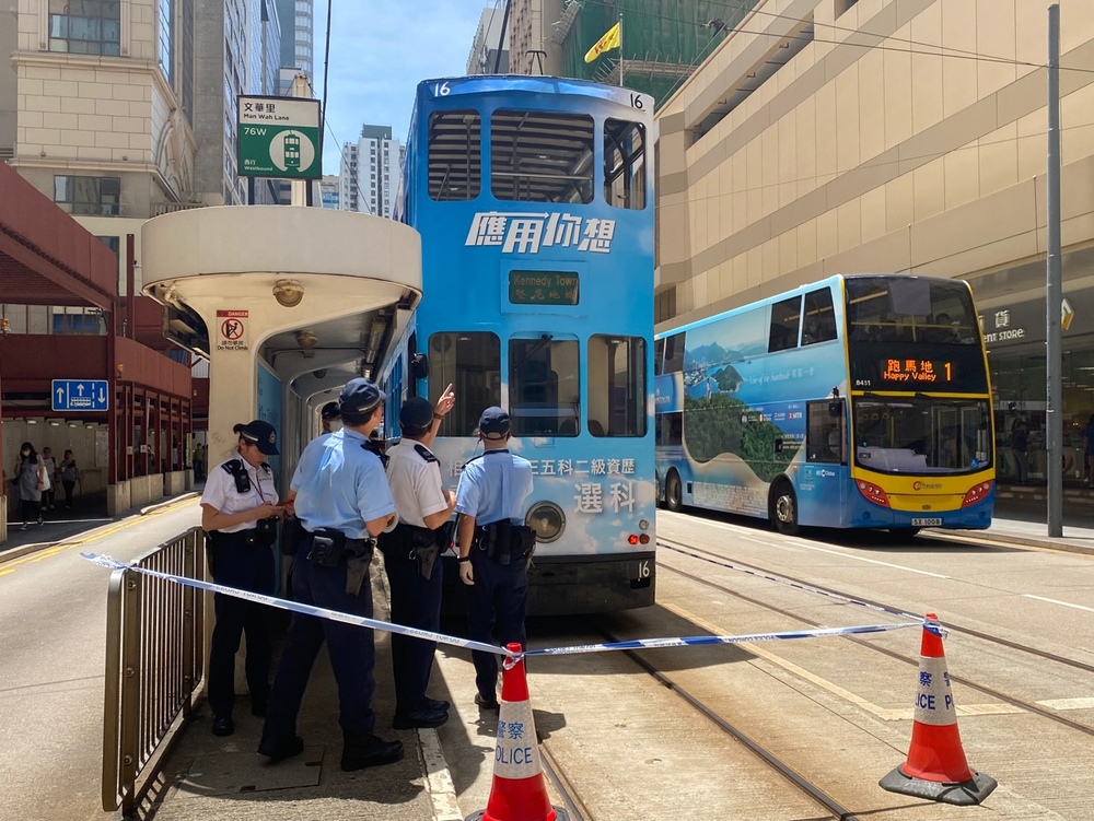 Man dies after being hit by tram in Sheung Wan