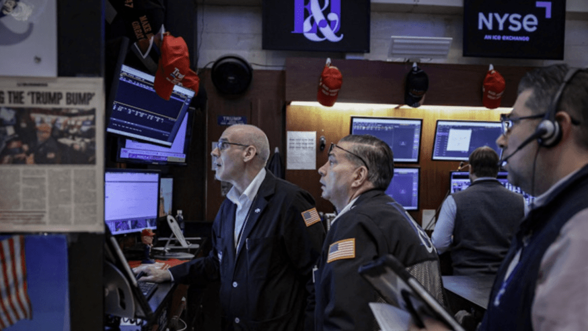 thestandard.com.hk - The Standard 英文虎報 - Wall Street ends down as oil prices, Treasury yields rise