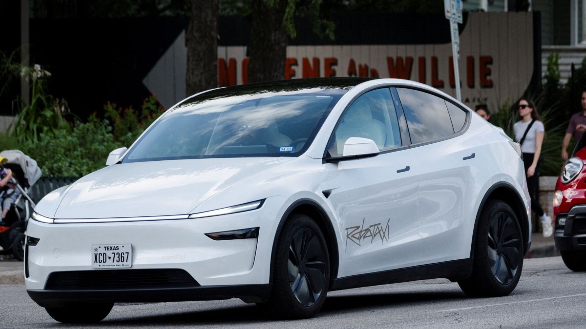 thestandard.com.hk - The Standard 英文虎報 - Tesla's first-quarter deliveries miss estimates as tax credit expiry weighs