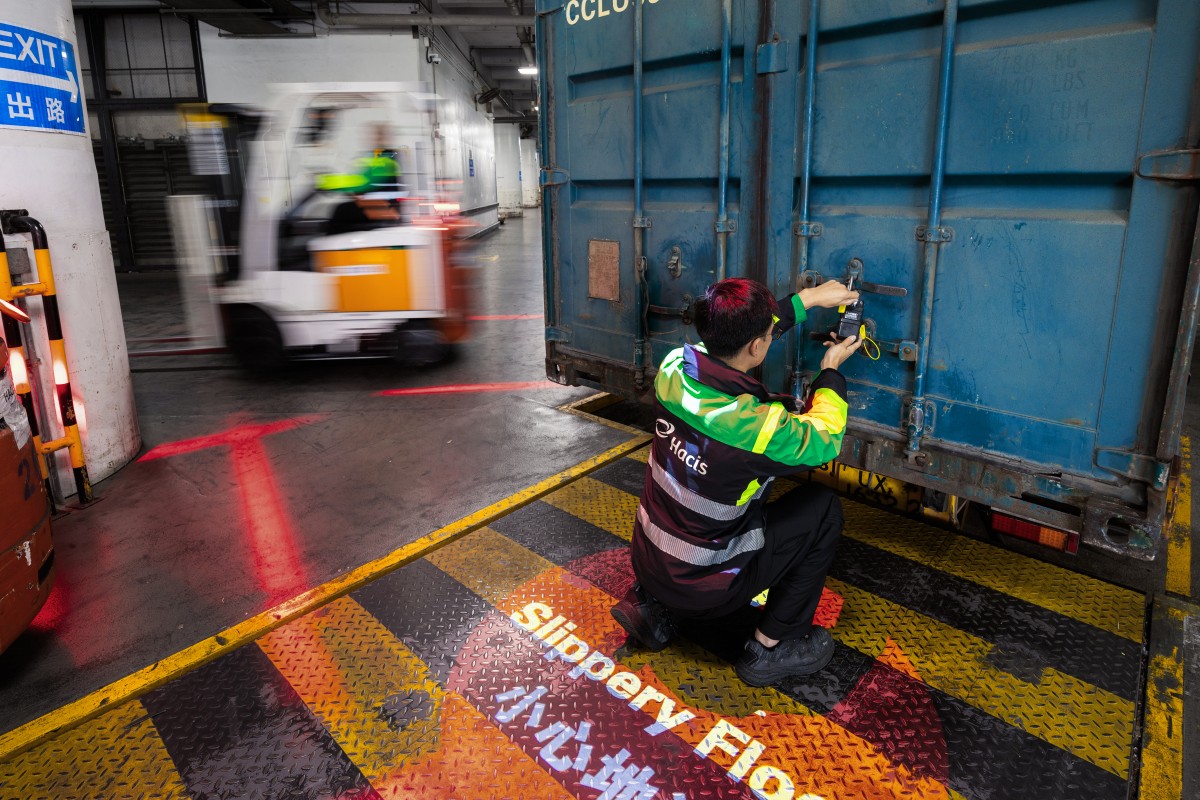 thestandard.com.hk - The Standard 英文虎報 - Hacis extends SuperLink China Direct service to Vietnam