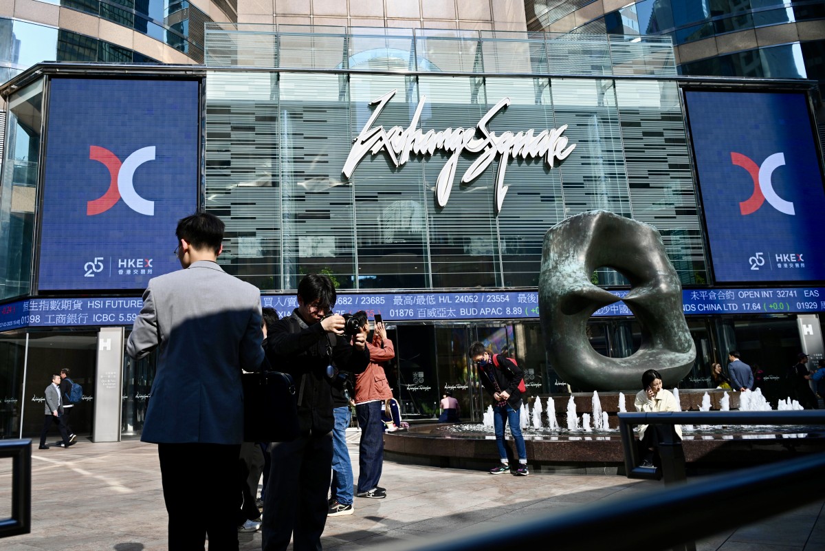 Hong Kong stocks open lower