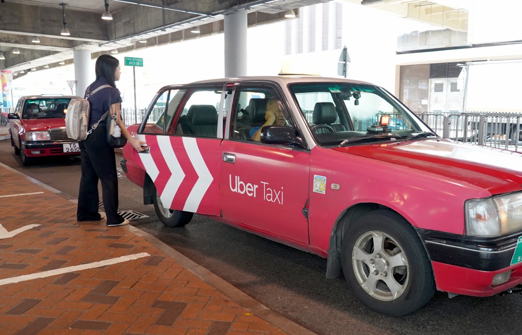 thestandard.com.hk - The Standard 英文虎報 - Lawmakers voice concerns over lack of legislative oversight in setting ride-hailing trip quotas
