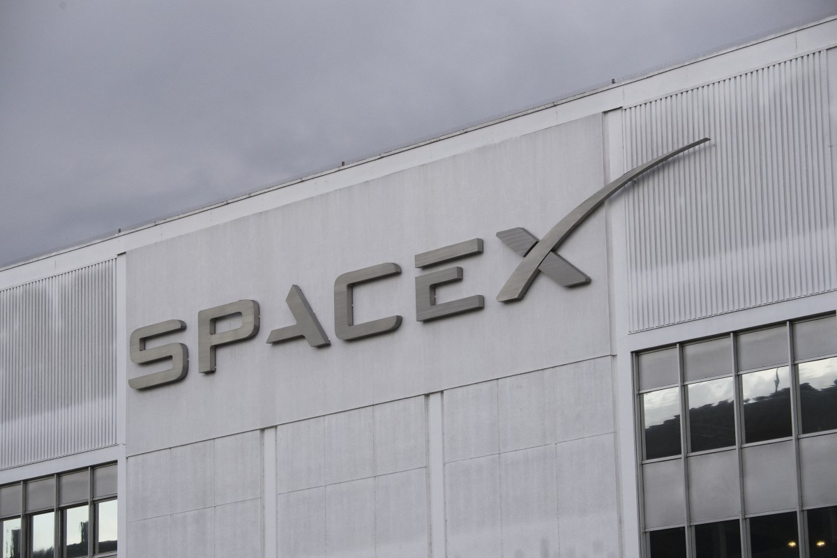 thestandard.com.hk - The Standard 英文虎報 - SpaceX aims to raise record $75 bn in stock market debut