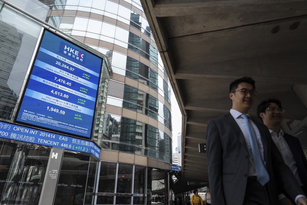 thestandard.com.hk - The Standard 英文虎報 - Asian stocks exodus fuels largest emerging market outflows since 2020, IIF data shows