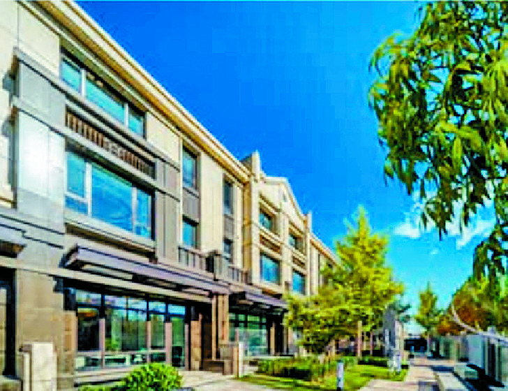 Luxury Beijing homes priced below estimates