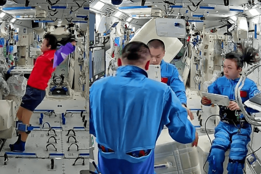 thestandard.com.hk - The Standard 英文虎報 - HK astronaut Lai Ka-ying juggles busy in-orbit research and fitness