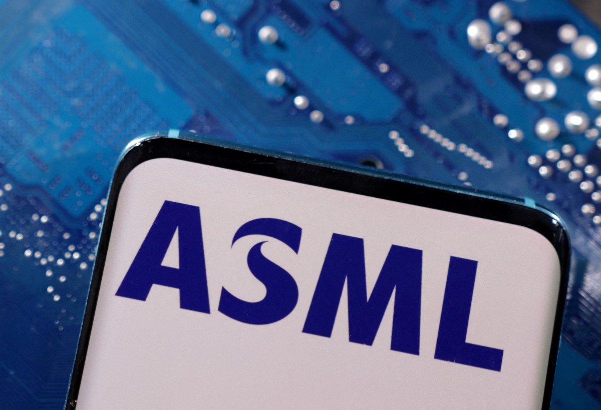 ASML unveils EUV light source advance that could yield 50pc more chips ...