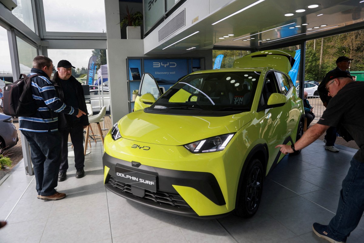 thestandard.com.hk - The Standard 英文虎報 - At Hong Kong auto show, China automakers to target wealthy in right-hand-drive markets