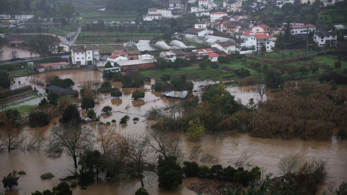 Rain further batters storm-hit Portugal, thousands evacuated