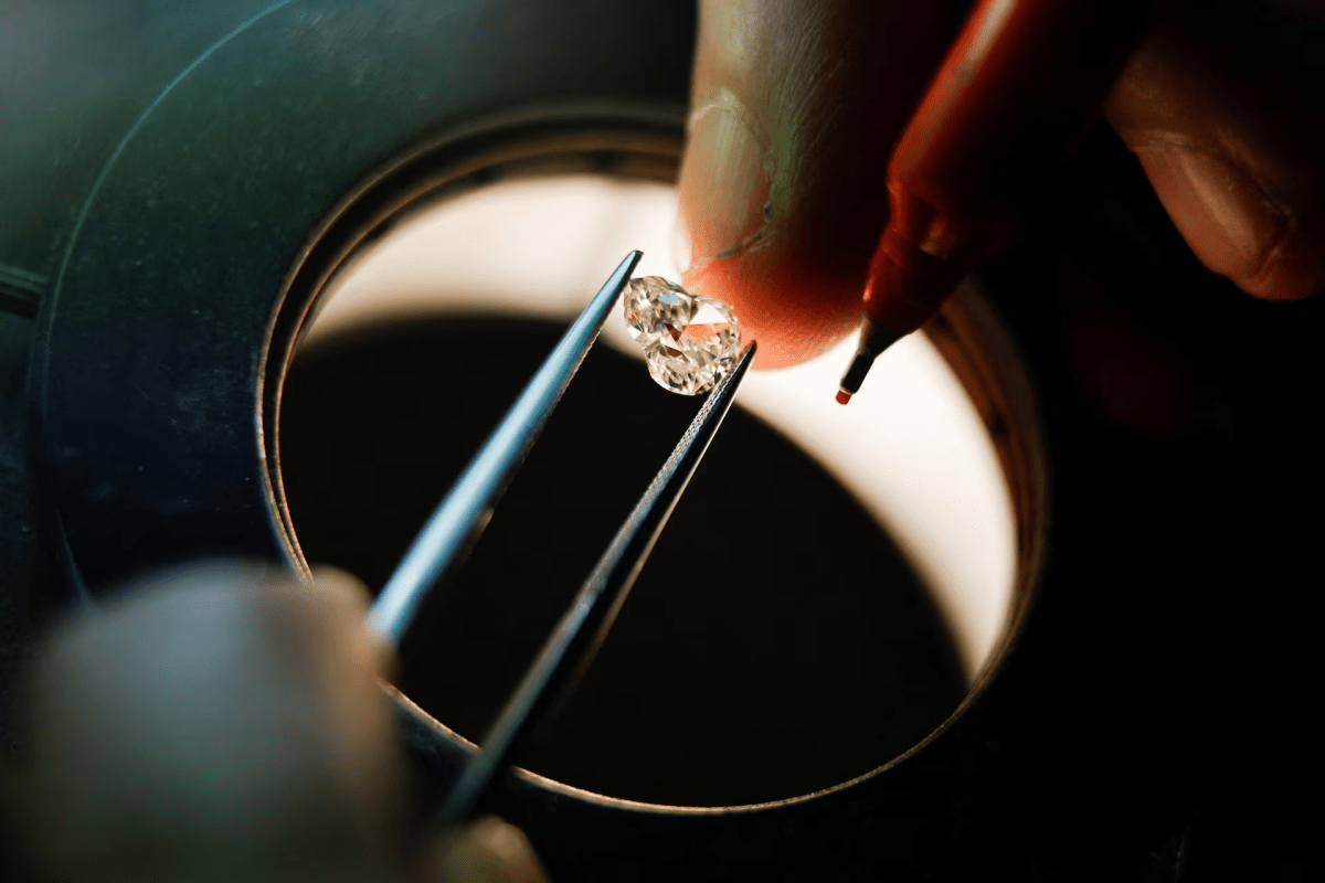 thestandard.com.hk - The Standard 英文虎報 - China's lab-grown diamond makers target AI, chip sectors for next wave of growth
