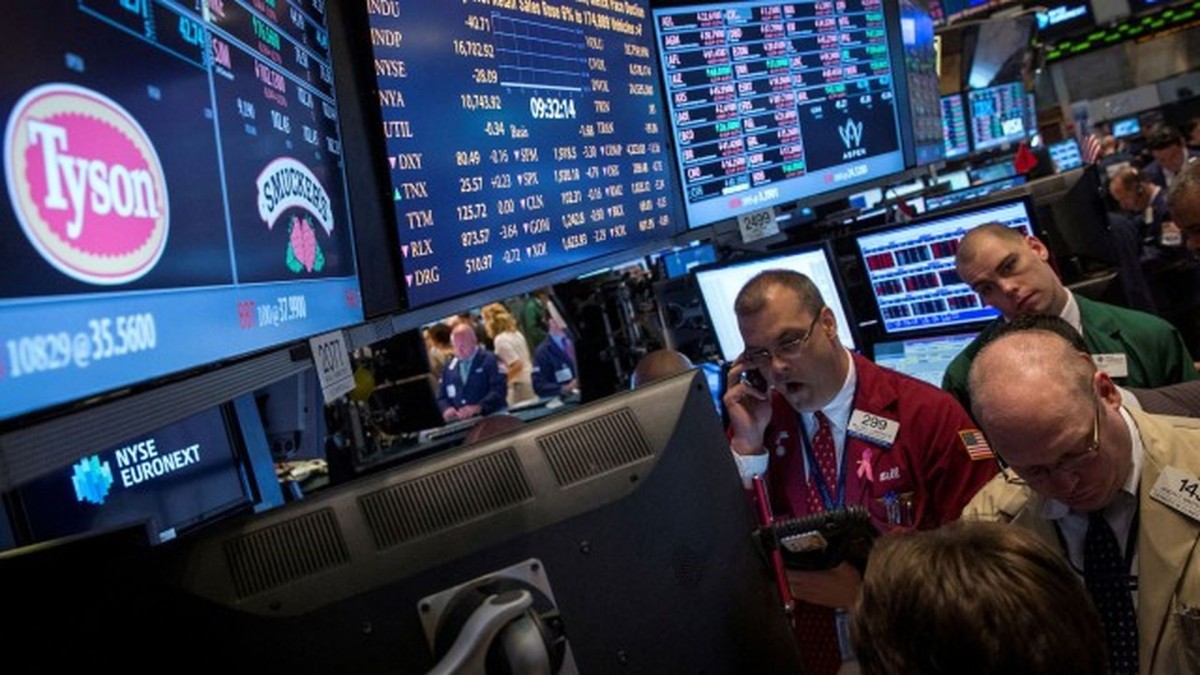 thestandard.com.hk - The Standard 英文虎報 - Wall Street ends higher as tech rebounds before Nvidia results