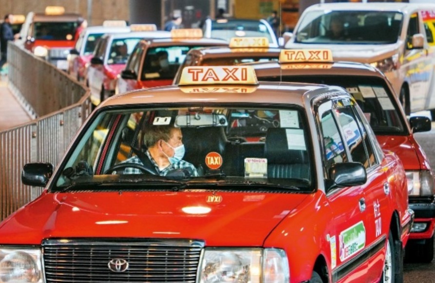 thestandard.com.hk - The Standard 英文虎報 - HK to lower age threshold for commercial drivers' medical checks to 65