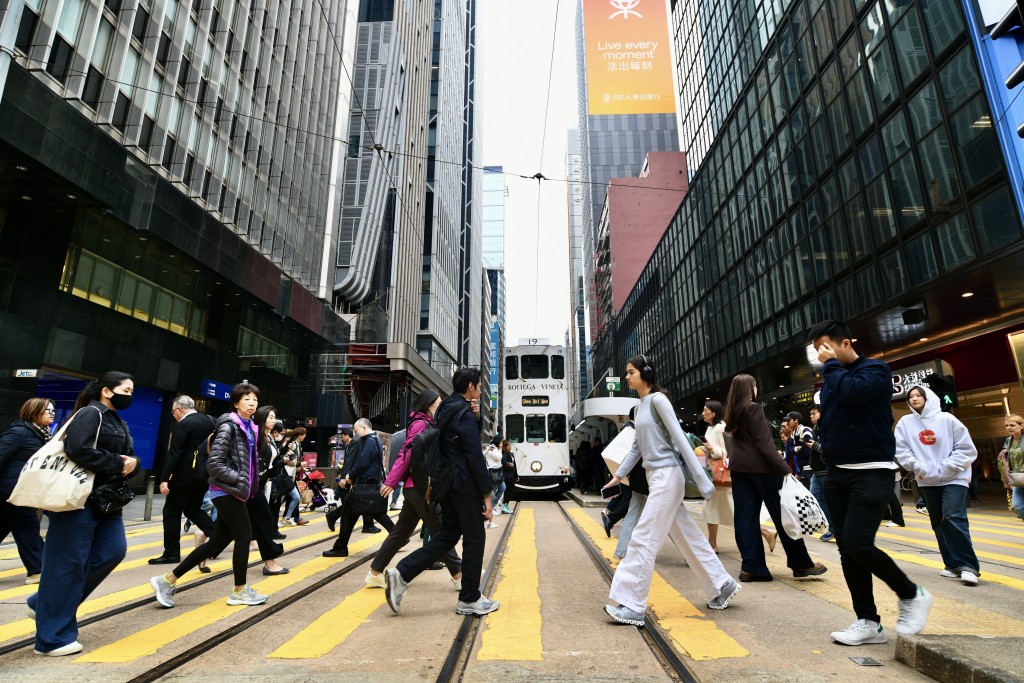 thestandard.com.hk - The Standard 英文虎報 - July total retail sales value rise 4.5 pc to $31bn