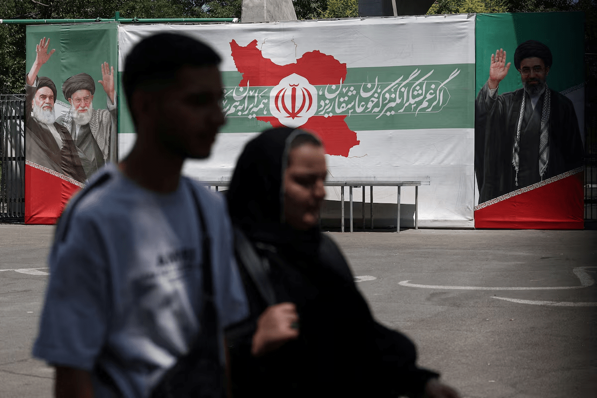 thestandard.com.hk - The Standard 英文虎報 - Iranian Guards' business empire to win big if U.S. sanctions lifted