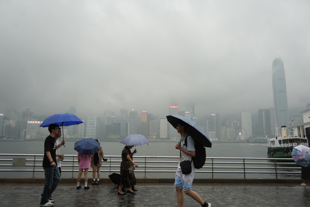 Heavy thundery showers to impact HK in next couple of hours: Observatory