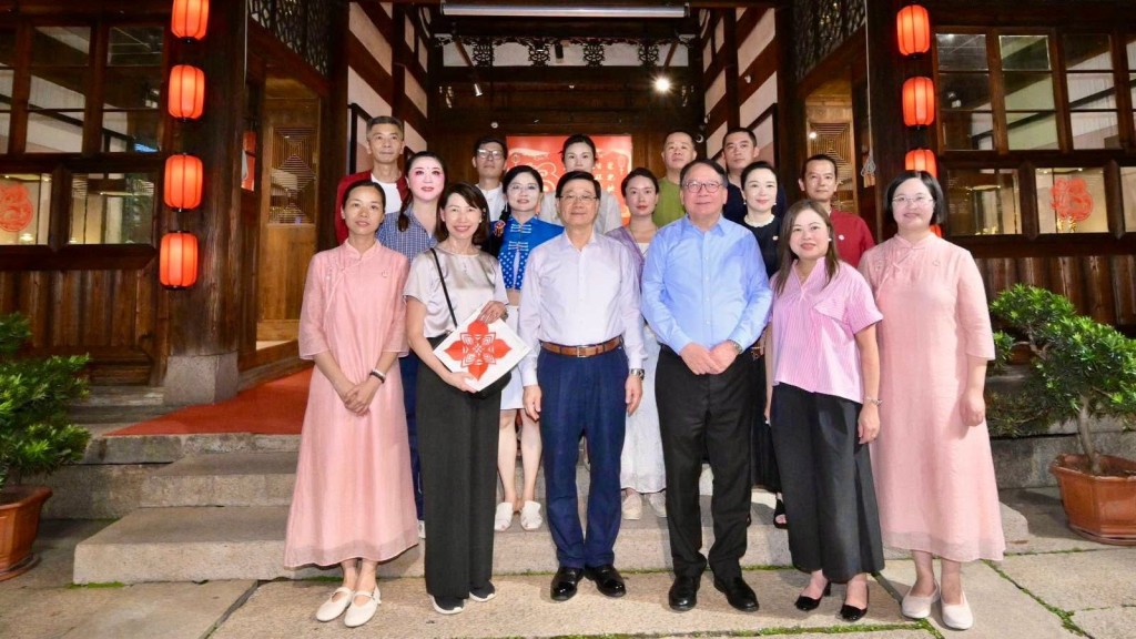 thestandard.com.hk - The Standard 英文虎報 - John Lee tours ancient lanes as HK eyes multi-destination cultural tourism with Fujian