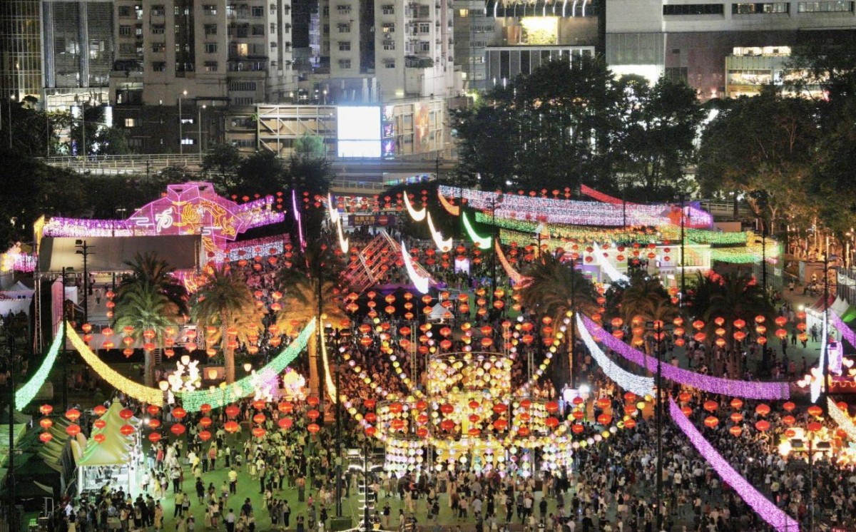 Guide to Mid-Autumn Festival 2025: Top moon-viewing spots, weather forecast  and moonrise schedule