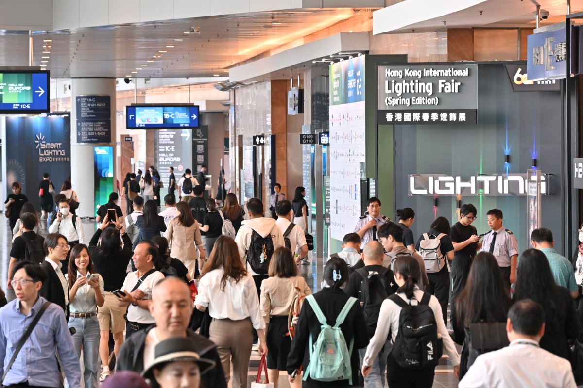 thestandard.com.hk - The Standard 英文虎報 - Twin lighting fairs conclude with 13,000 buyers as industry expects sales boost
