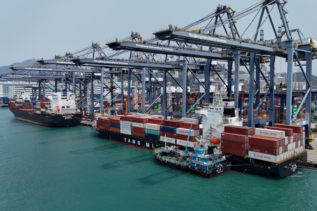 thestandard.com.hk - Gloria Leung - Hong Kong manufacturers frontloading exports to hedge against US tariff hikes