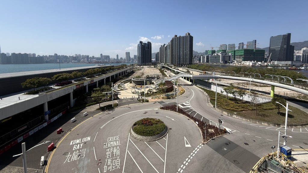 thestandard.com.hk - The Standard 英文虎報 - Kai Tak green transit system set to cut costs by 40pc with simple fare mechanism: Mable Chan