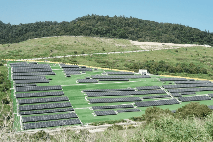 thestandard.com.hk - The Standard 英文虎報 - Tseung Kwan O landfill solar farm begins operation for carbon neutrailty