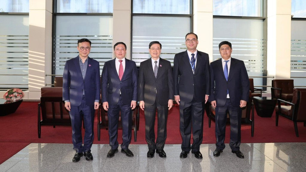 thestandard.com.hk - The Standard 英文虎報 - Mainland enterprises join forces with HK to capture new markets in Central Asia
