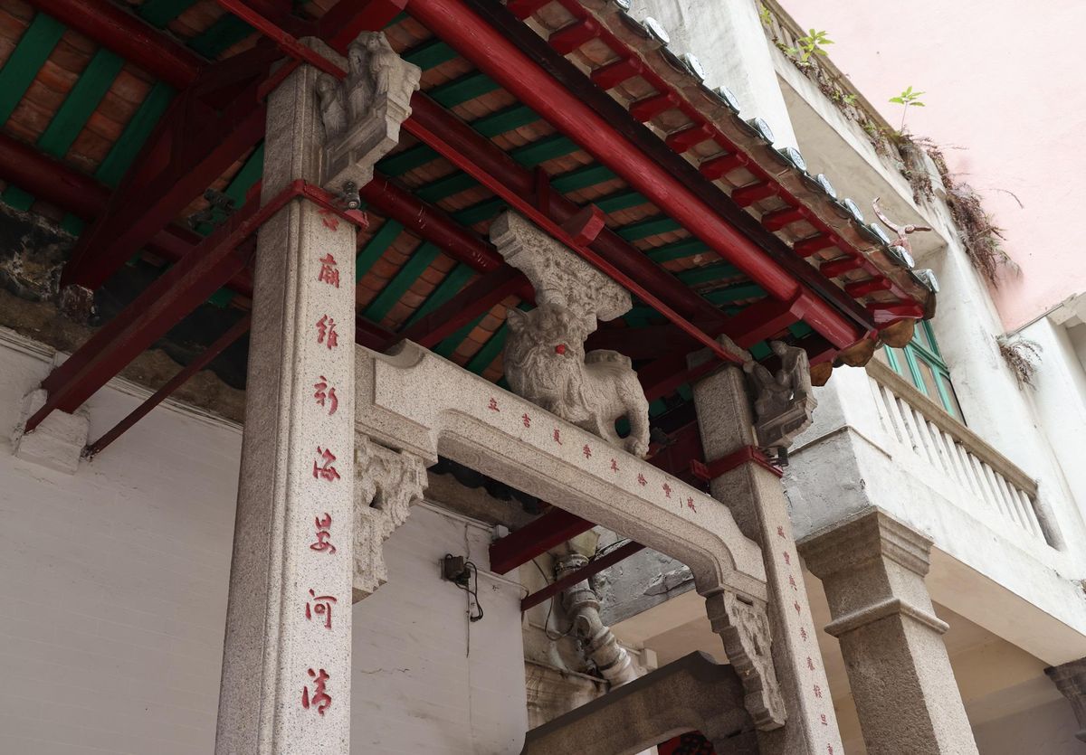 Parapet In Building Two historic buildings declared monuments: Wan Chai's Hung Shing Temple ...