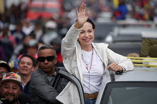 Trump Plans Meeting with Venezuela's Machado